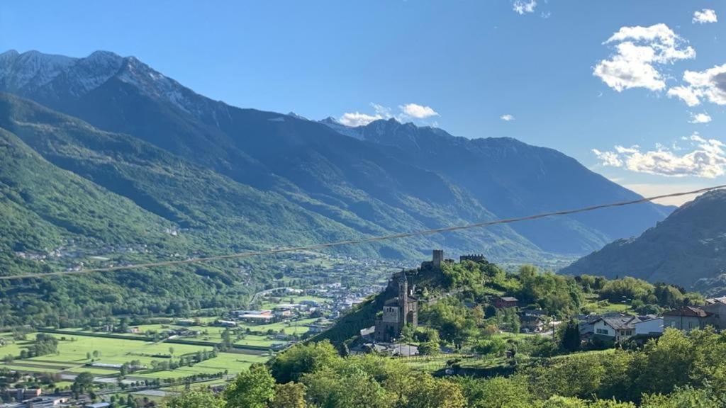 Appartamento La Baita Case Sondrio Fiume - Affitti Brevi Italia Bagian luar foto