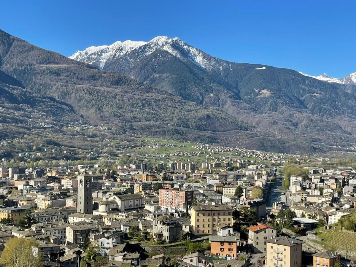 Appartamento La Baita Case Sondrio Fiume - Affitti Brevi Italia Bagian luar foto